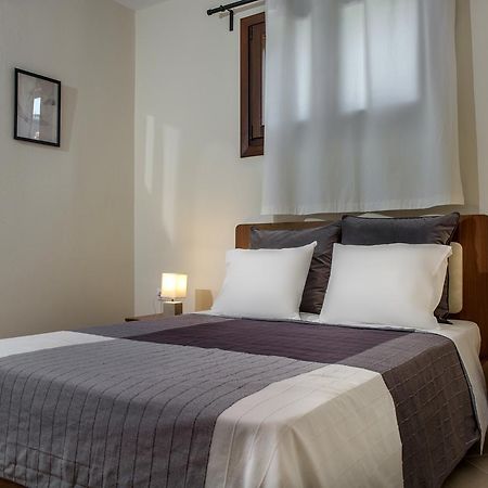 Pleiades Casual Living Apartment เนอาโรดา ภายนอก รูปภาพ