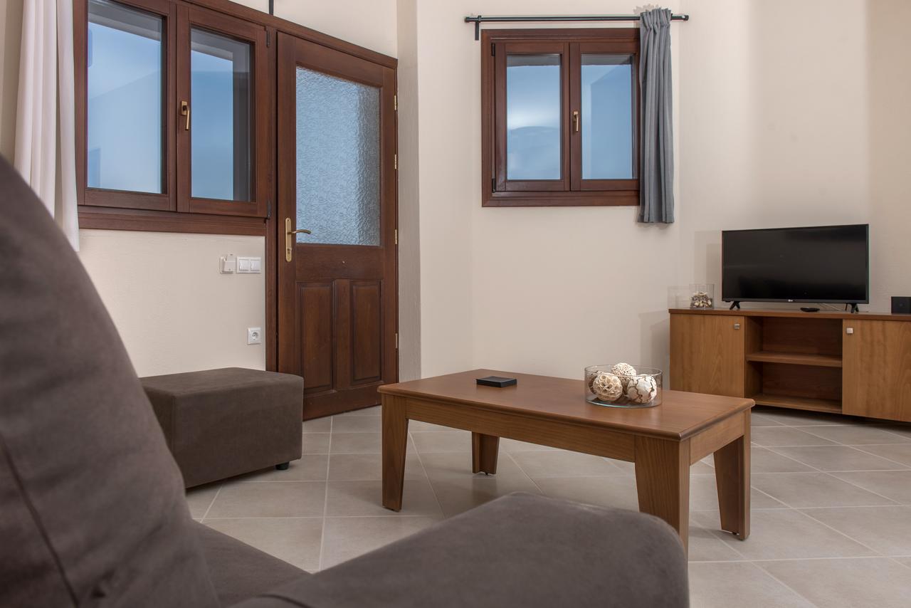 Pleiades Casual Living Apartment เนอาโรดา ภายนอก รูปภาพ