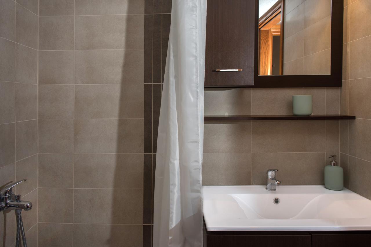 Pleiades Casual Living Apartment เนอาโรดา ภายนอก รูปภาพ
