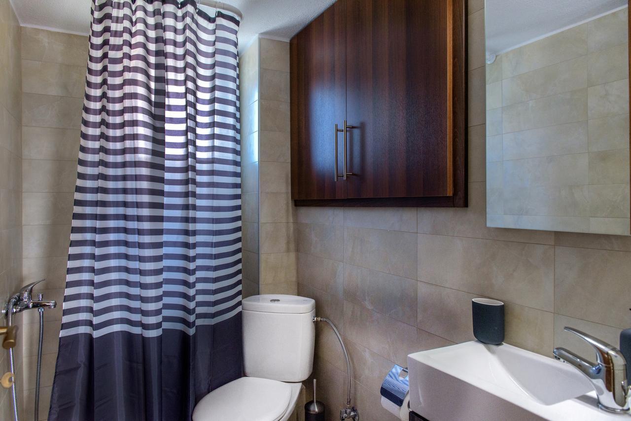 Pleiades Casual Living Apartment เนอาโรดา ภายนอก รูปภาพ