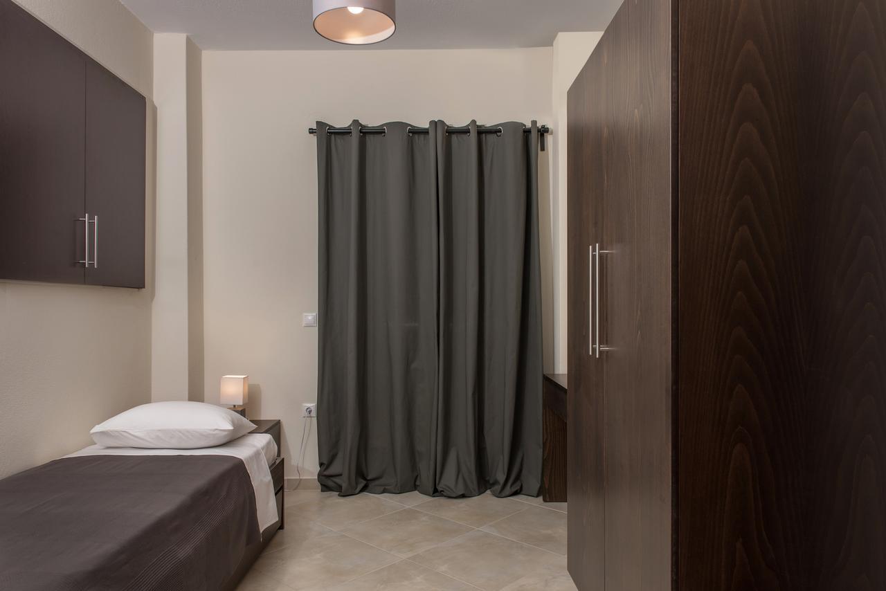 Pleiades Casual Living Apartment เนอาโรดา ภายนอก รูปภาพ